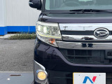 【LEDヘッドライト】悪天候や夜間走行時も良好な視界を確保し安心して運転できる高輝度LEDヘッドライトを装備!点灯速度が早く、消費電力も抑えられています。