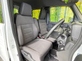 運転席シート廻りは使用感も少なく、良好な状態となっています。丁寧に使われていたことがよくわかりますね。