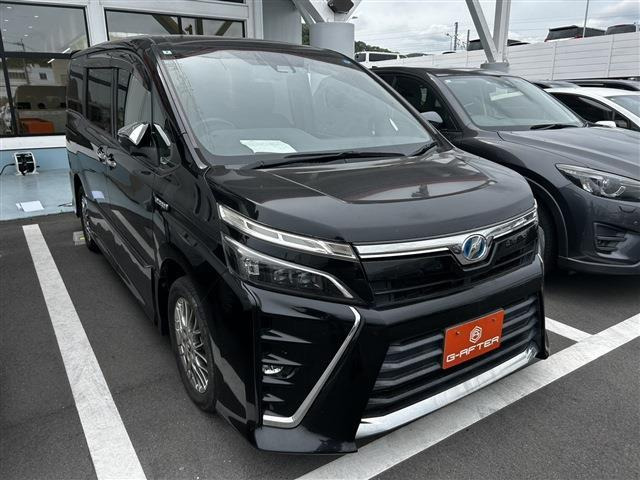 ヴォクシー 1.8 ハイブリッド ZS 煌 後期型 禁煙車 ワンオーナー
