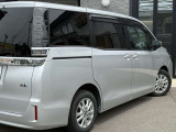 当店の展示車のほとんどが、本州より仕入れを行っております!下廻りのサビが少なく、コンディションも良好です!お値段もできる限り無駄を省き、ご提供できるギリギリの価格でご提供させていただいております♪
