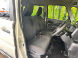 運転席シート廻りは使用感も少なく、良好な状態となっています。丁寧に使われていたことがよくわかりますね。