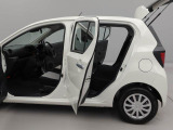 愛知ダイハツではお車をご購入頂いた後が本当のお付き合いのスタートだと思っています。 ですので定期点検や車検もお得なパックをご用意してお客様に頼りにされるダイハツディーラーを目指しています☆