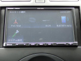 オーディオソースはご覧の通りです。Bluetoothを搭載しています。スマホと連動させると音楽等楽しむことが出来ます。