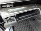 愛知ダイハツではお車をご購入頂いた後が本当のお付き合いのスタートだと思っています。 ですので定期点検や車検もお得なパックをご用意してお客様に頼りにされるダイハツディーラーを目指しています☆