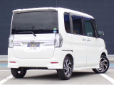オリックス認定中古車は厳選した上質な車輌のみをお届け致します。全車にプロの職人による徹底した内外装の清掃、磨き上げ処理を施しております。