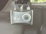 【ドライブレコーダー】ドライブレコーダー装備!走行中はもちろん、あおり運転や事故に遭遇した際、映像で記録し、万一のリスクに備えます。※記録用SDカードはお客様ご自身でご準備いただく必要があります。