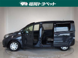 両側パワースライドドア付きだから、狭い駐車スペースなどでの 乗り降りラクラク!小さなお子さまのいるご家庭には嬉しい装備。
