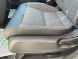 【助手席シート】試乗車上がりで使用感も少なく、シート状態良好です!