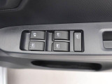 パワーウィンドゥ 運転席ドアスイッチ照明付です。
