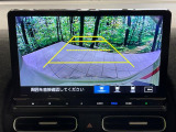 【バックカメラ】駐車時に後方がリアルタイム映像で確認できます。大型商業施設や立体駐車場での駐車時や、夜間のバック時に大活躍!運転スキルに関わらず、今や必須となった装備のひとつです!