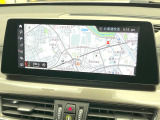 ●純正ナビ:一体感のあるナビは、高級感ある車内を演出してくれます。オーディオ機能も充実しておりますので、運転もより楽しめます♪