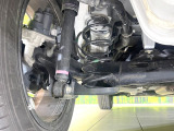 お車を安心してお乗りいただく為には、足回りの定期点検が欠かせません。サービスサポート(有償保証)では無料点検もご提供しており、安心のカーライフをお過ごしいただけるサポート体制が整っています。