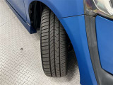 タイヤサイズは185/60R15!残り溝は6ミリ程度です!