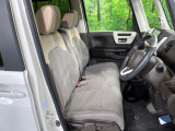 運転席シート廻りは使用感も少なく、良好な状態となっています。丁寧に使われていたことがよくわかりますね。