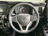 【純正革巻きステアリング】上質な革を使用することで、手にしっかり馴染みとても運転しやすいハンドルです♪