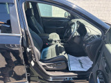 【運転席】座り心地が良いシートなので長時間の運転でも快適にお過ごしいただけます。掲載箇所以外にご希望の写真がございましたらお気軽にお問い合わせ下さい。