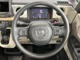 【ステアリングスイッチ】運転中、前方から目線をそらすことなく、オーディオ等の操作が可能な便利機能!安心&快適なドライブを演出してくれます♪