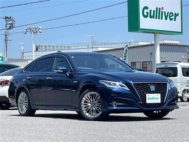 クラウン ハイブリッド 2.5 G Four 4WD 本革シート