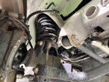 お車を安心してお乗りいただく為には、足回りの定期点検が欠かせません。サービスサポート(有償保証)では無料点検もご提供しており、安心のカーライフをお過ごしいただけるサポート体制が整っています。
