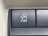 【パワースライドドア】スマートキーや運転席のスイッチでスライドドアの開閉が可能♪電動だから力を入れてドアを開ける必要が無く、小さいお子様でも、重い荷物を持っている時もラクに開け閉めできます♪