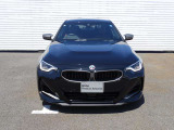 ご納車前には、BMWを熟知したメカニックによる100項目の点検・整備を行います。不具合箇所、交換時期に達している部品に関しましては、全て当社負担で交換してからのご納車となります。