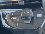 電制シフト★直線的で操作しやすい前後操作の電制シフト★従来のシフトレバー車から乗り換えられる方にもわかりやすくなっています!エアコン操作などもタッチパネル式で押しやすいです☆