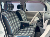 ゆったりとした運転席廻り♪
