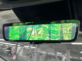 【デジタルインナーミラー】後席の大きな荷物や同乗者で後方が確認しづらい時でも安心!カメラが撮影した車両後方の映像をルームミラー内に表示。クリアな視界で状況の確認が可能です!