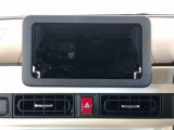 当車両はオーディオレスです。多彩なナビゲーション・オーディオをご用意しております。詳しくは当店スタッフにお問い合わせください。