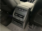 正規ディーラーAudi奈良のお車をご覧い頂きありがとうございます。株式会社ファーレン古都のAudi3支店の中からお客様のご希望にあった1台をご案内させて頂きます。