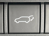 【パワーバックドア】スマートキーや運転席のボタンを押すだけでリアゲートが自動で開閉します!荷物を持っている時や、高い位置にあるバックドアを閉める際に便利な機能です♪