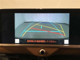 【バックモニター】駐車時に後方がリアルタイム映像で確認できます。大型商業施設や立体駐車場での駐車時や、夜間のバック時に大活躍!運転スキルに関わらず、今や必須となった装備のひとつです!