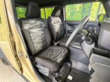 運転席シート廻りは使用感も少なく、良好な状態となっています。丁寧に使われていたことがよくわかりますね。
