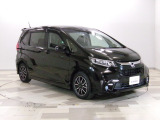 桜新町店のWebページへようこそ♪他店との入替車両にて貴重な特別仕様車「ModuloX」入荷しました!専用のサスペンションからシートまでがトクベツ♪ベンチシート仕様の7人乗りです!