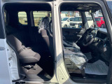 【スライドドア】ドアの開閉スペース不要!狭い駐車場でも安心して乗り降りすることができます!
