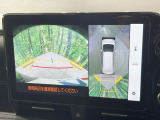 【パノラミックビューモニター】専用のカメラにより、上から見下ろしたような視点で360度クルマの周囲を確認することができます☆死角部分も確認しやすく、狭い場所での切り返しや駐車もスムーズに行えます。