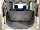 【トランク】積み込みやすくて、たっぷり積める荷室です。シートアレンジできるものは、乗車人数と荷物の量や大きさによってシートを動かすことができるので、より快適なドライブが可能です!