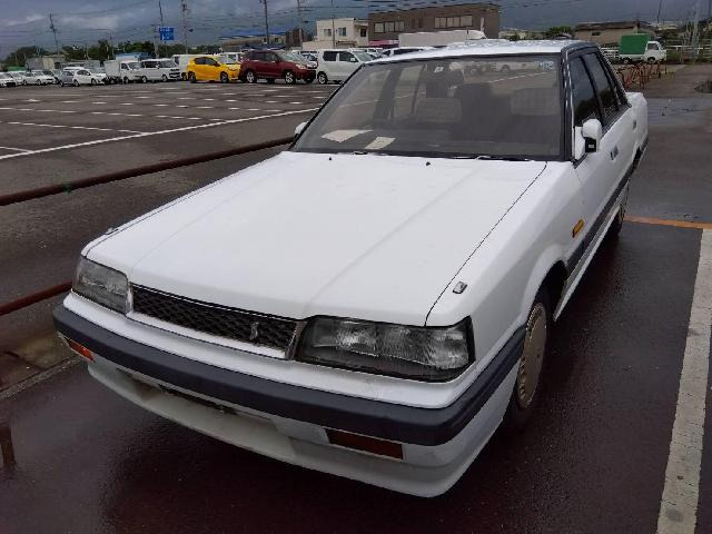 日産 スカイライン 