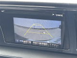 【バックモニター】後ろのカメラの映像をモニターに映し出すことができます!後方の見えない死角や、障害物との距離感をしっかり確認することができます!駐車が苦手な方におすすめです。
