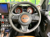 【純正革巻きステアリング】上質な革を使用することで、手にしっかり馴染みとても運転しやすいハンドルです♪