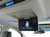 トヨタ純正12.1型後席ディスプレイを装備しております。