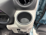 【運転席ドリンクホルダー】