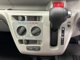 エアコンはダイヤルを回すだけで温度と風量調節ができるので暑い夏や寒い冬も車内快適です♪