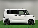 ドアは約90度に開くので荷物も積み込みやすく、乗り降りもしやすい♪ ロングドライブも快適に過ごせる工夫がいっぱいです♪♪