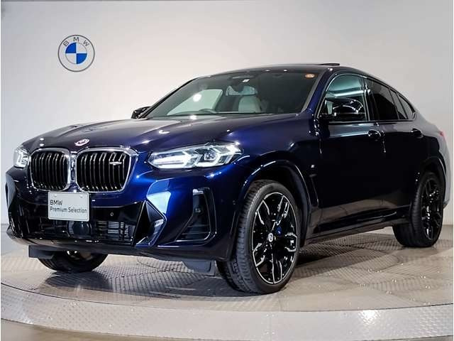 X4 M40i 4WD
