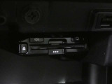ナビ連動タイプのETC車載機です。ナビゲーションと連動してくれますのでカード未挿入を知らせてくれるなど便利な機能が追加されています。