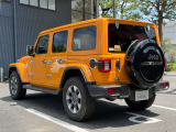 後方には障害物センサー装備。駐車が不安な方にとってバックカメラと併用でき頼もしい装備です。