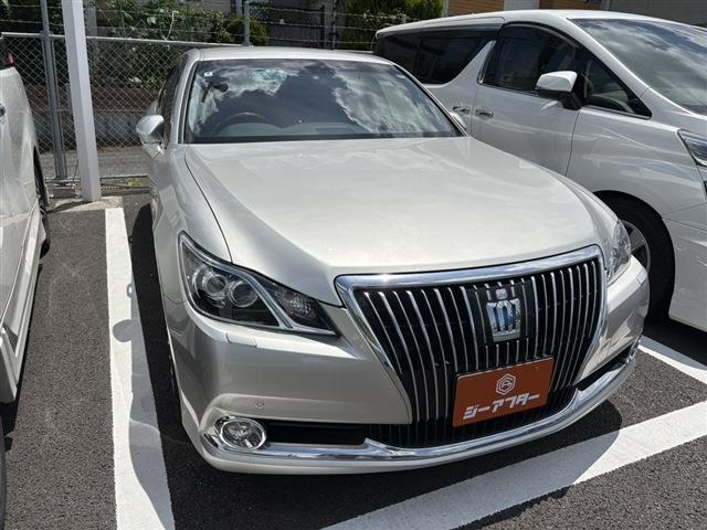 クラウンマジェスタ 3.5 Fバージョン 禁煙車 黒レザーシート 純正8インチナビ