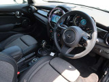 各種、自動車保険も取り扱っております。万が一の時に備えて、お客様に合ったプランをご提案します。
