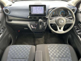 車内は専門業者によるルームクリーニング済でピカピカになっております!